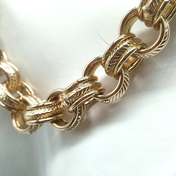 Cable Link Chain Necklace Textured & Smooth Interwoven Round Links Gold-tone - Picture 5 of 12